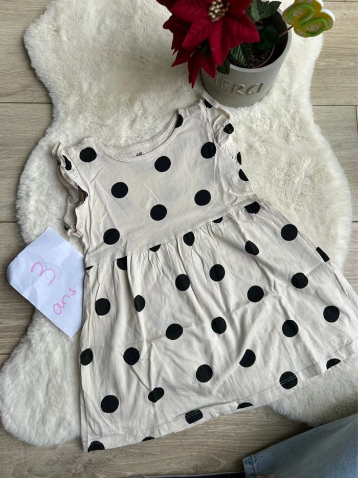 Robe ~ H&M ~ 2/4 ans