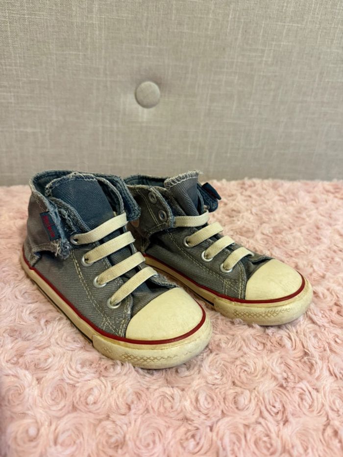 Converse Enfant - Taille 25 - Classiques et Intemporelles - photo numéro 4