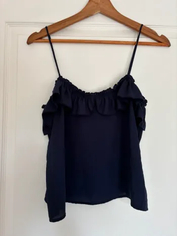 Top à dentelle bleu marine Mango taille XS