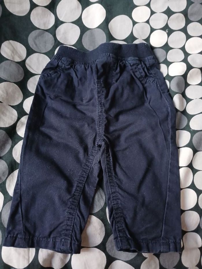 Pantalon.