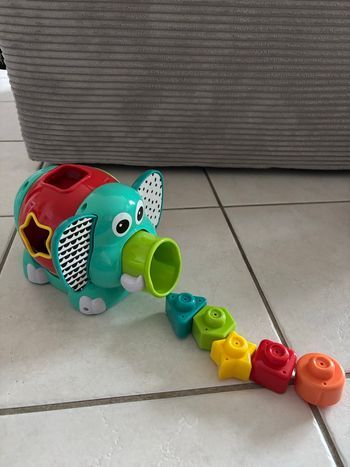 Éléphant éducatif infantino