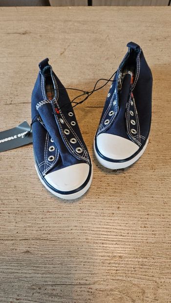 Basket basse bleu fonce et blanche, sans lacet, Bubble Gum, 34, neuve