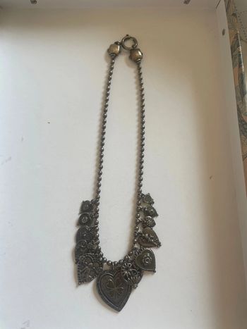 Collier ancien cœurs