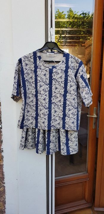 Ensemble vintage tee-shirt + jupe fille- T. 10 ans
