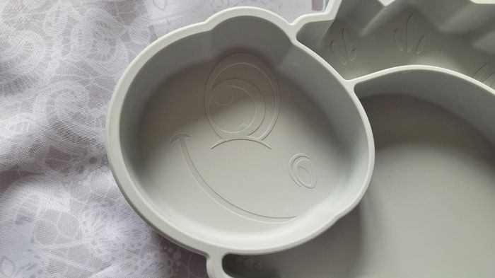 Assiette silicone dinosaure. - photo numéro 4