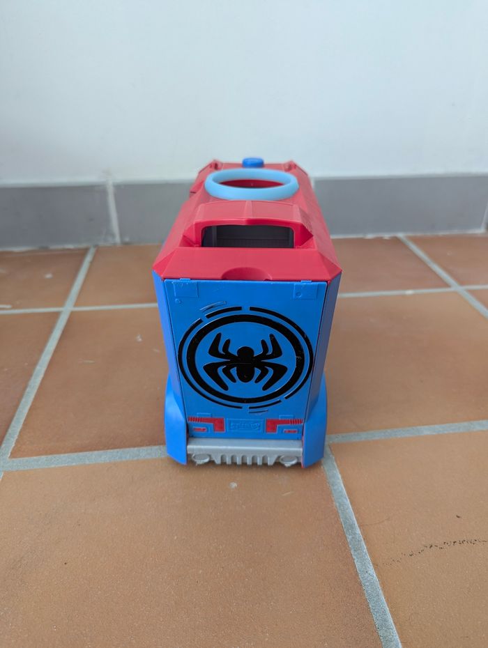 Véhicule spiderman - photo numéro 2