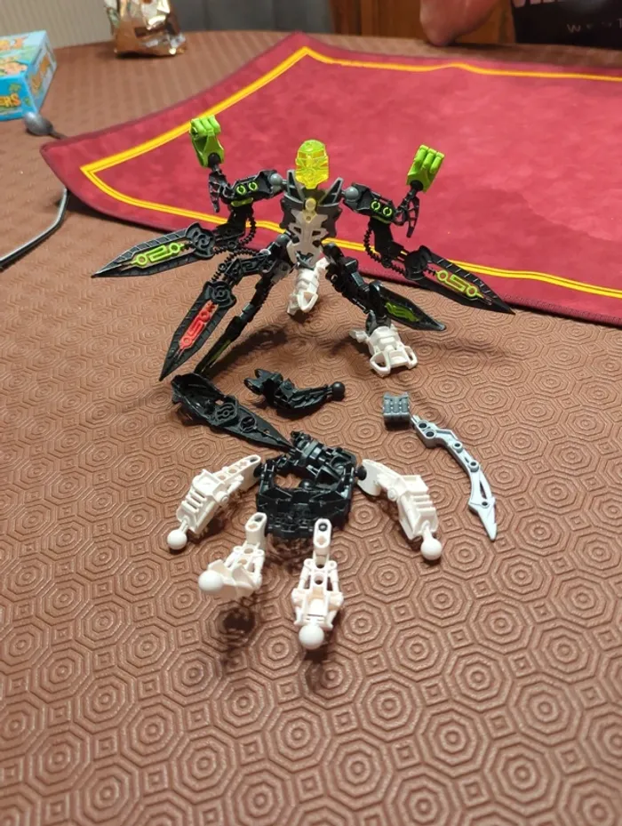 Lego bionicle