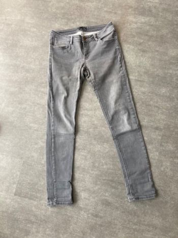 Jean slim gris T40