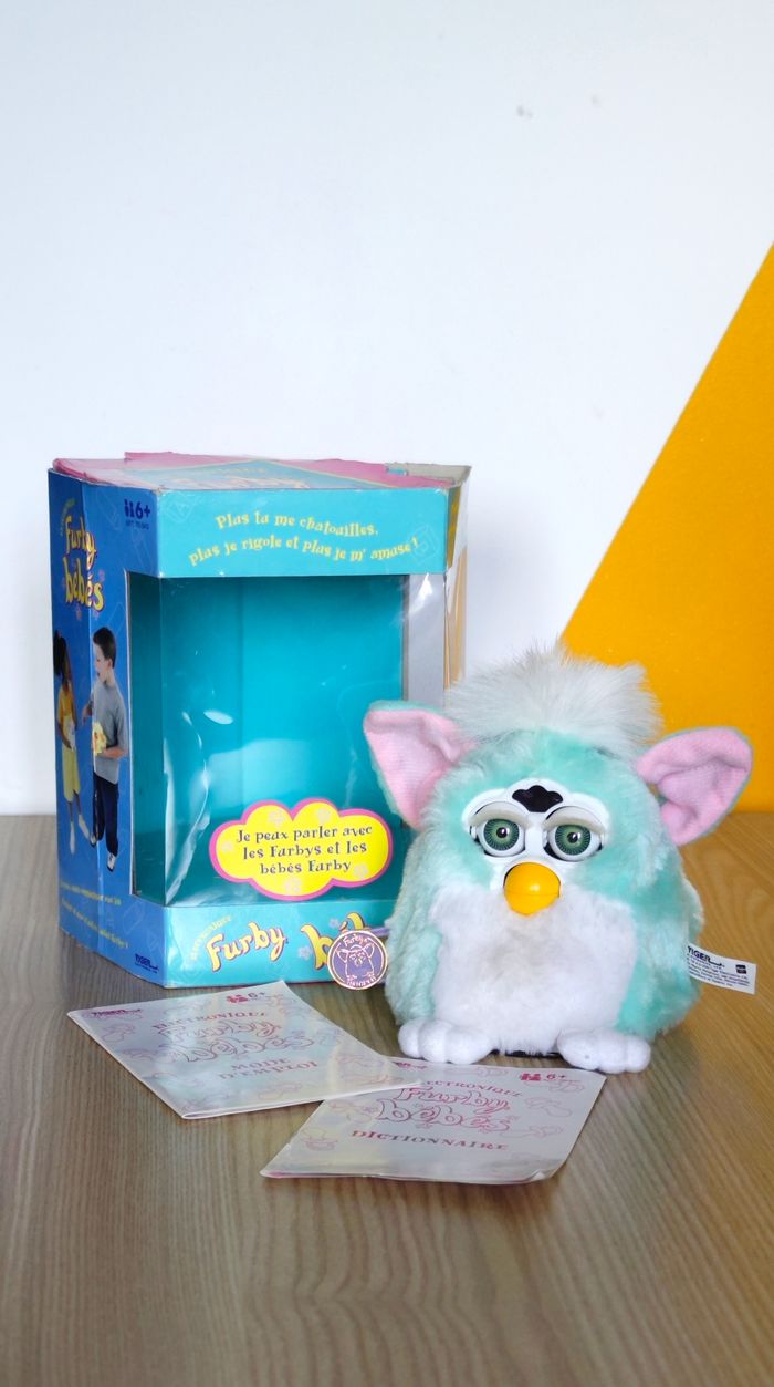 Furby bébé en boîte