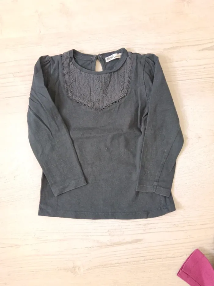 Lot de 4 Tshirt manches longues 3 ans - photo numéro 5