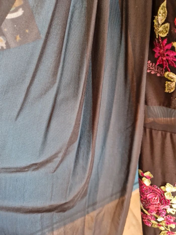 Robe de soirée 40 neuve + chale - photo numéro 5