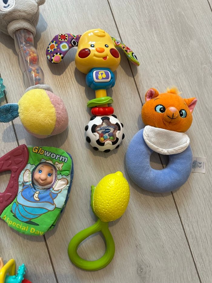 Lot de jouets - photo numéro 4