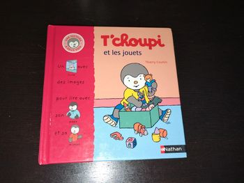 T'choupi tchoupi à deux voix et les jouets