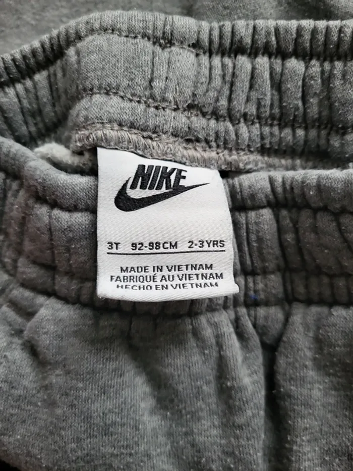 Bas de jogging Nike taille 2-3 ans - photo numéro 6