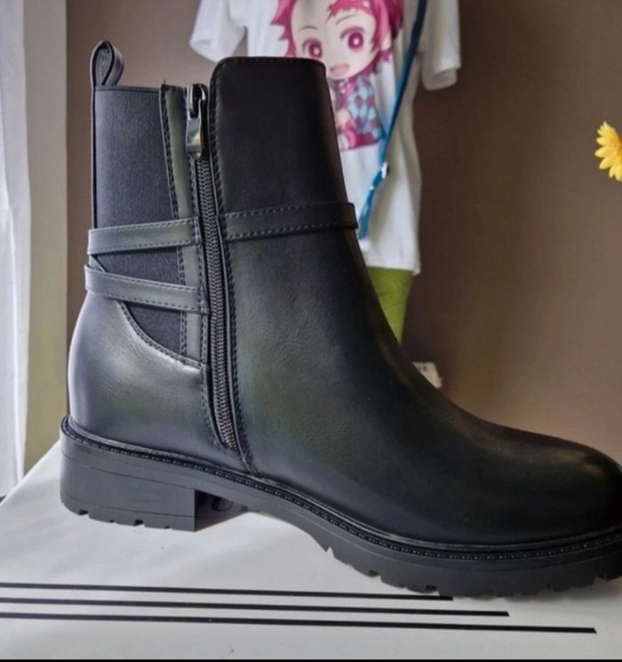 Bottines noires - photo numéro 2