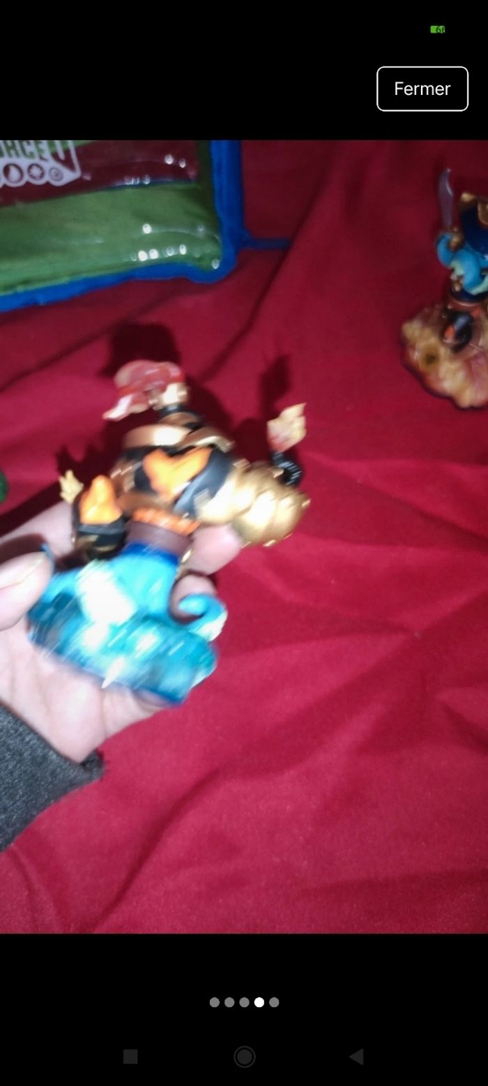 Figurine Skylanders 
j11 - photo numéro 3