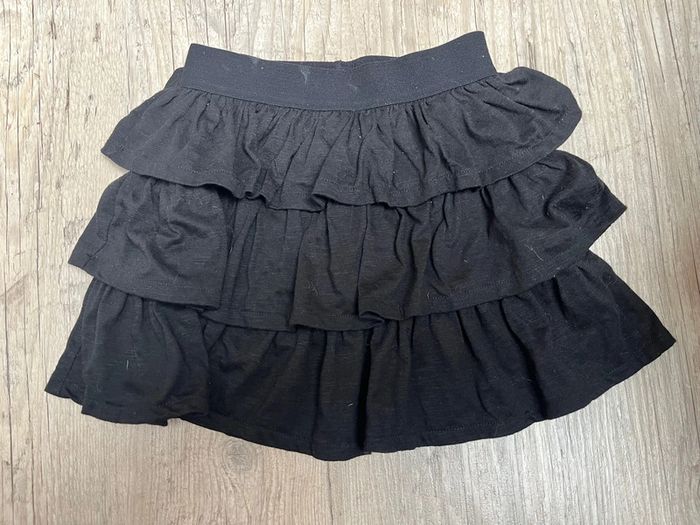 Jupe à volant noir gemo taille 10 ans - photo numéro 2