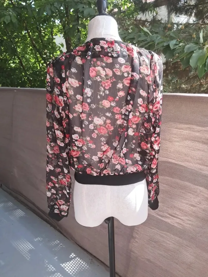 Veste à fleur transparente - photo numéro 2