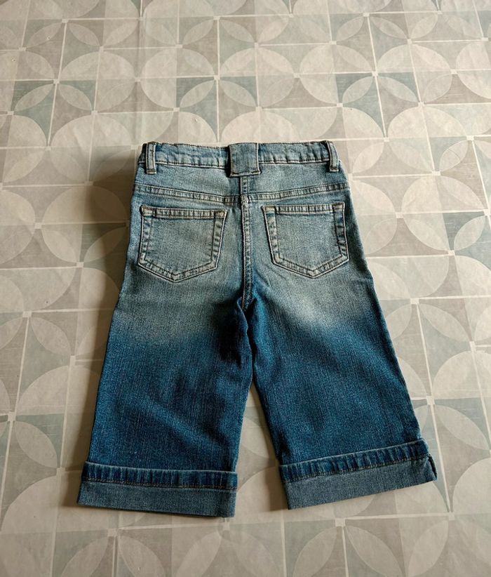 Pantacourt fille - 6 ans - C&A - en très bon état - photo numéro 2