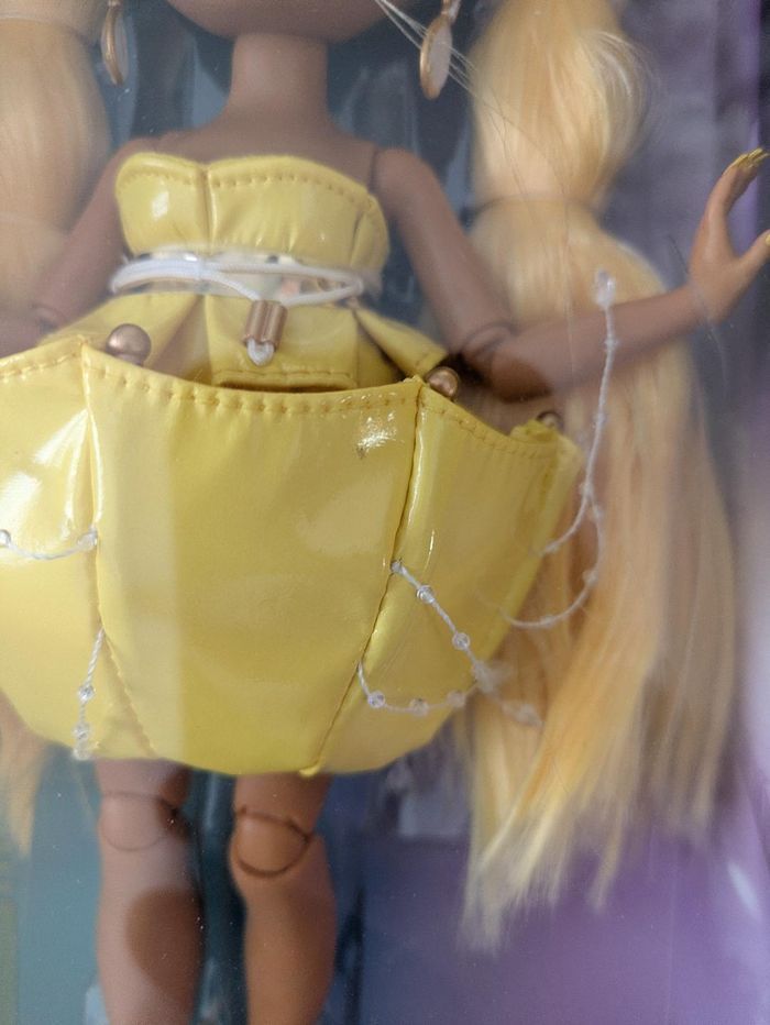 Poupée Rainbow High Fantastic Fashion Sunny Madison neuve - photo numéro 2