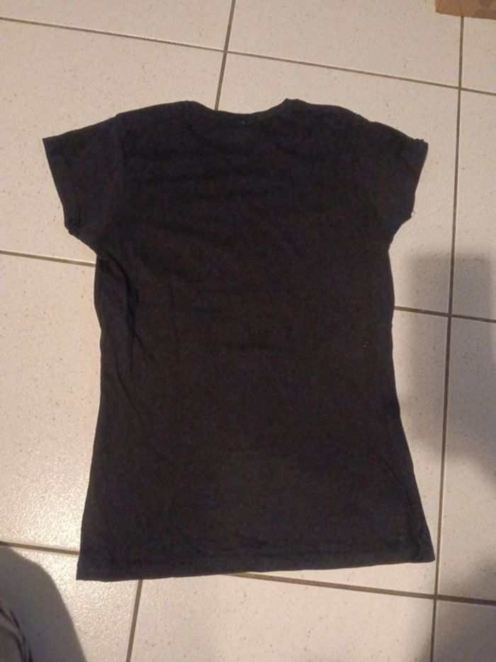 Tee shirt taille S - photo numéro 4