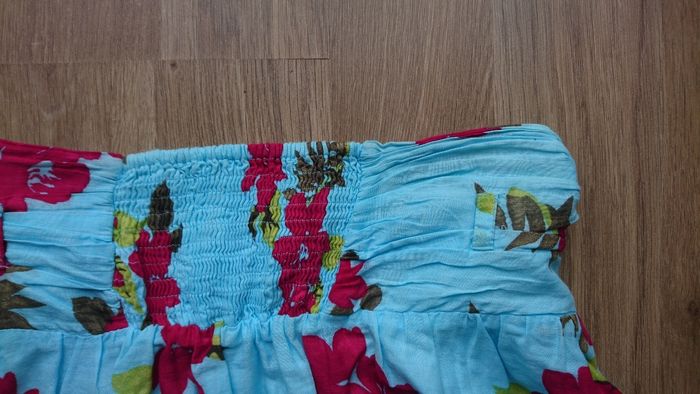 Jupe fleurie bleue et rouge foncé - photo numéro 3