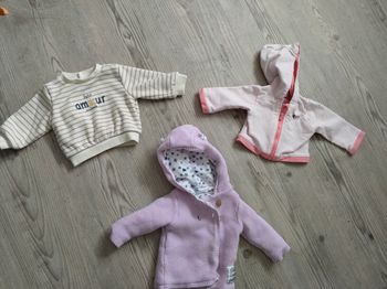 Lot de 2 vestes, 1 pull bébé 1 mois