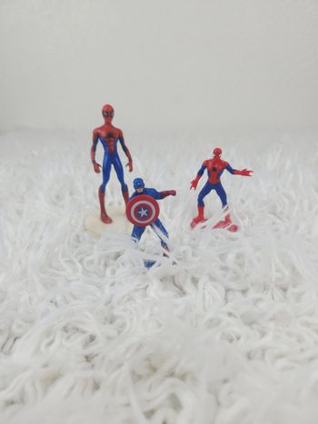 Lot de 3 figurines topper Cake Spiderman Captain América marque Marvel 🎅