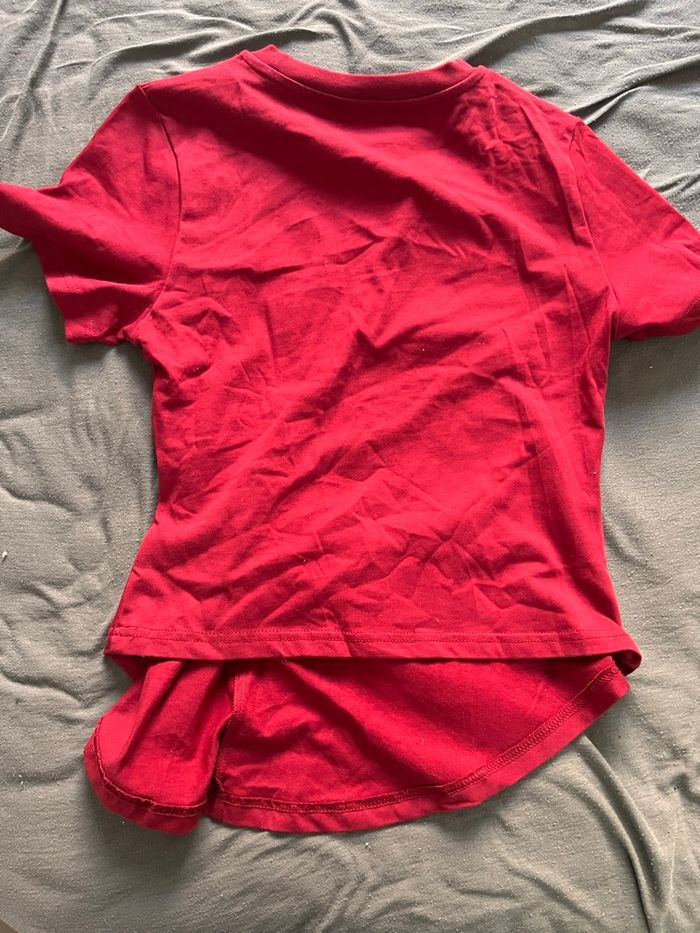 tee shirt rouge