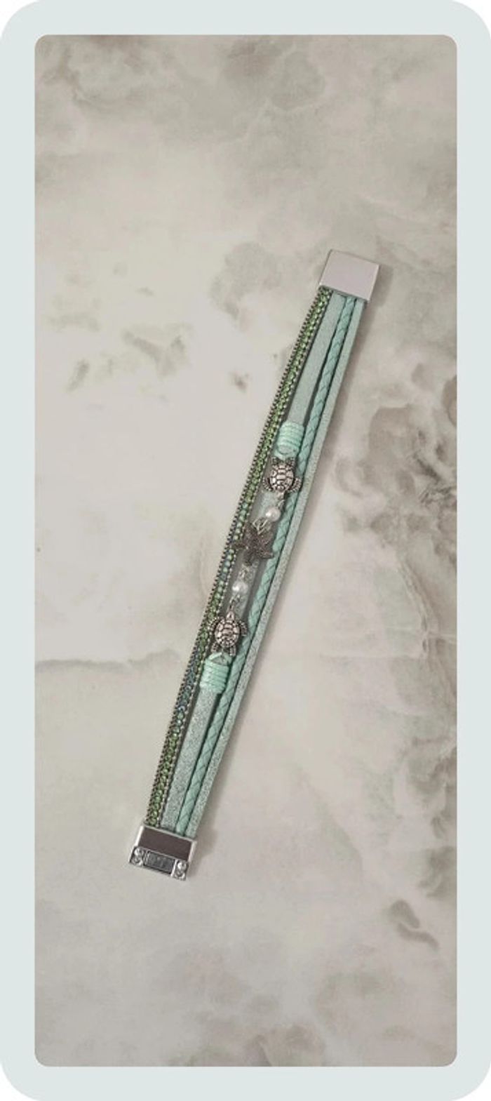 Bracelet en cuir pour femmes - photo numéro 3