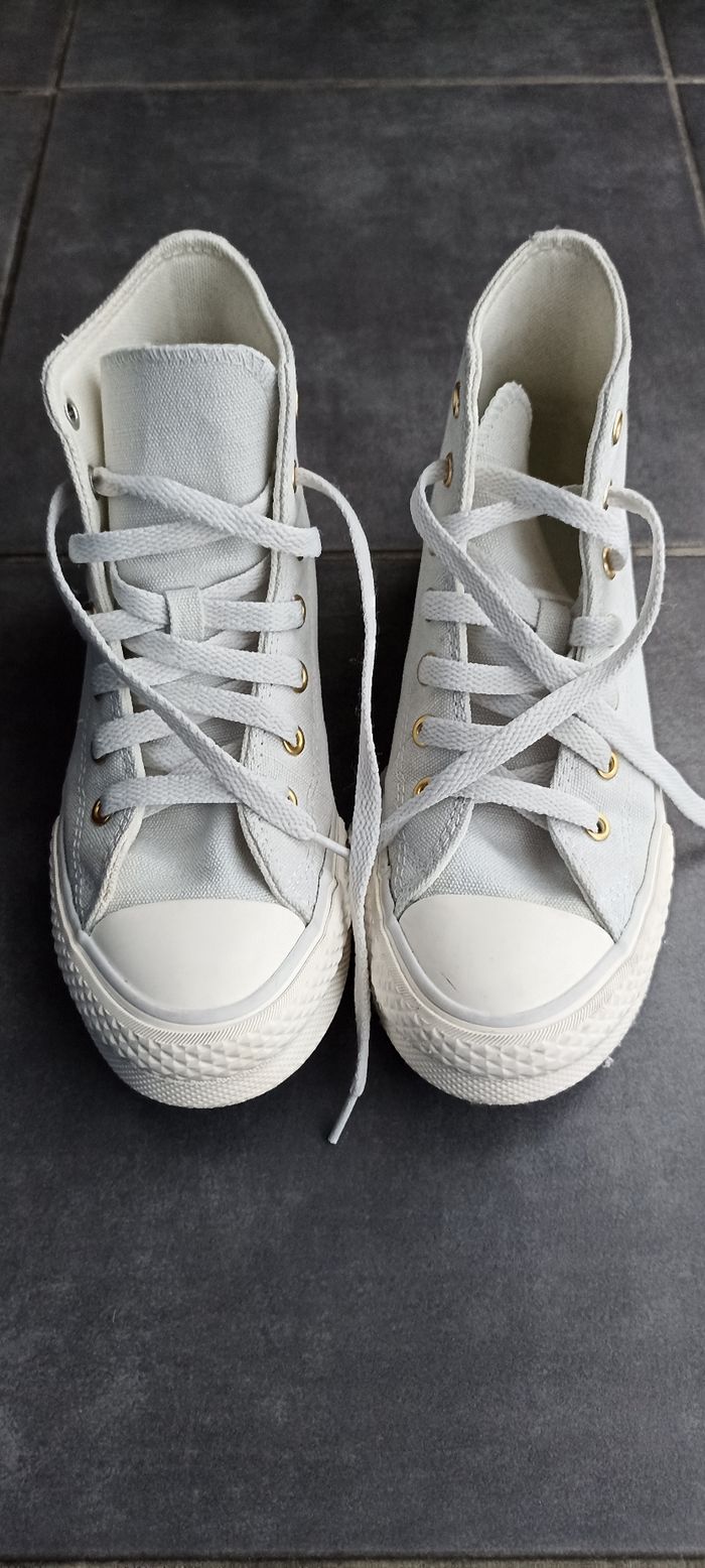 Converse All Star neuve - photo numéro 3