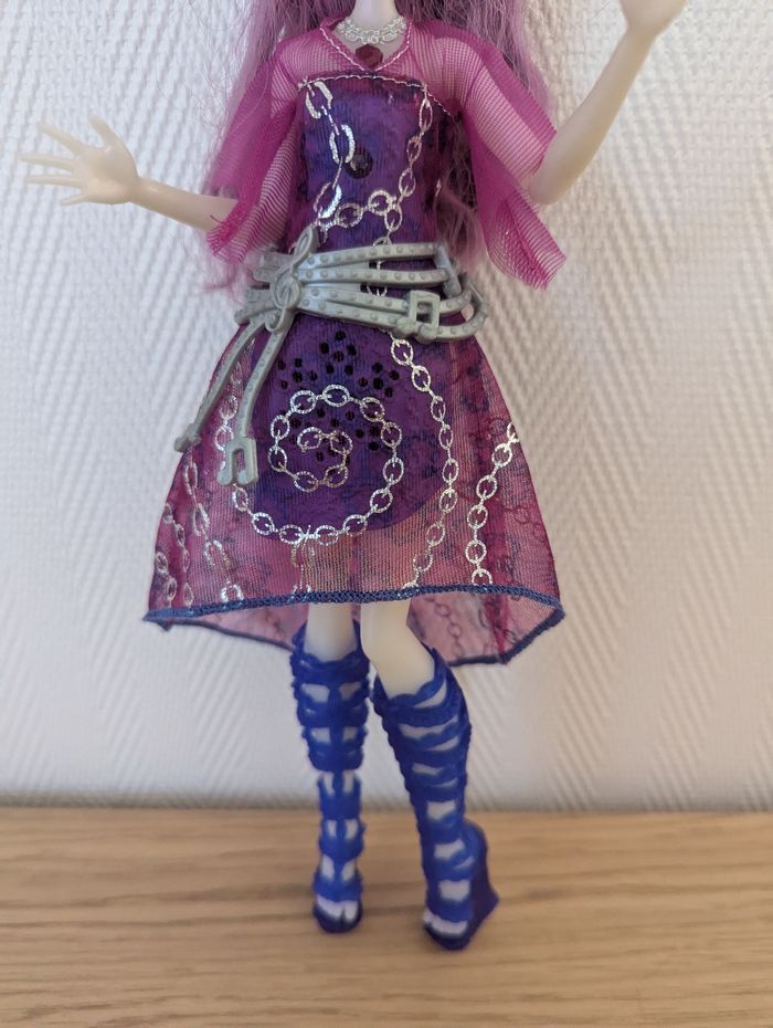 Poupée Monster high Ari popstar - photo numéro 4