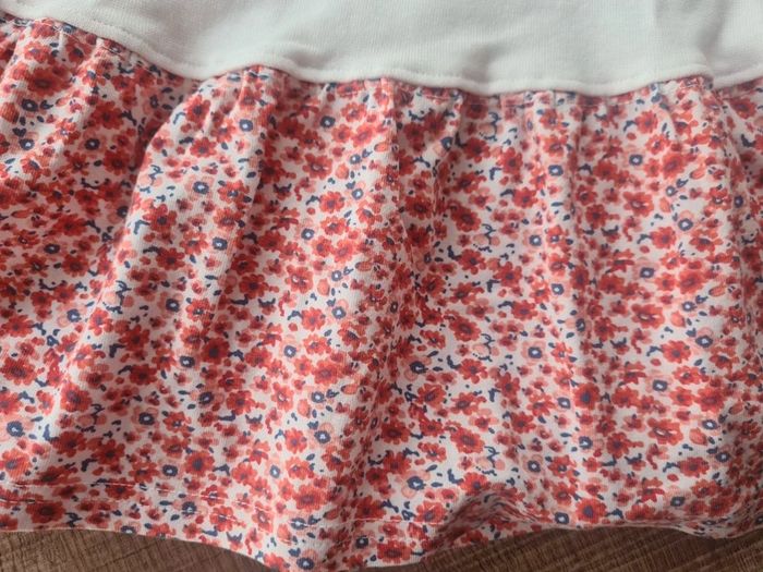 Robe Guadeloupe 2 ans comme neuve - photo numéro 5