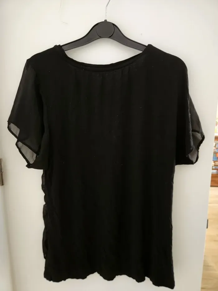 T-shirt noir taille 42 - photo numéro 2