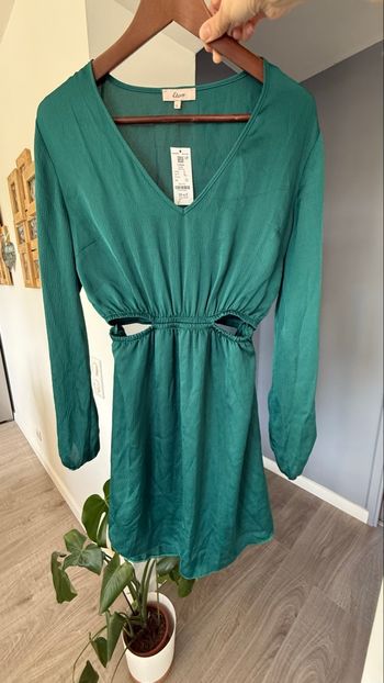 Robe courte manches longues Etam L 