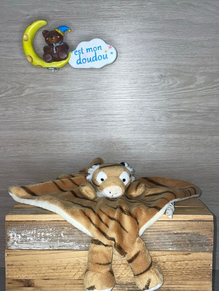 DIV468 doudou tigre 🐯 pia