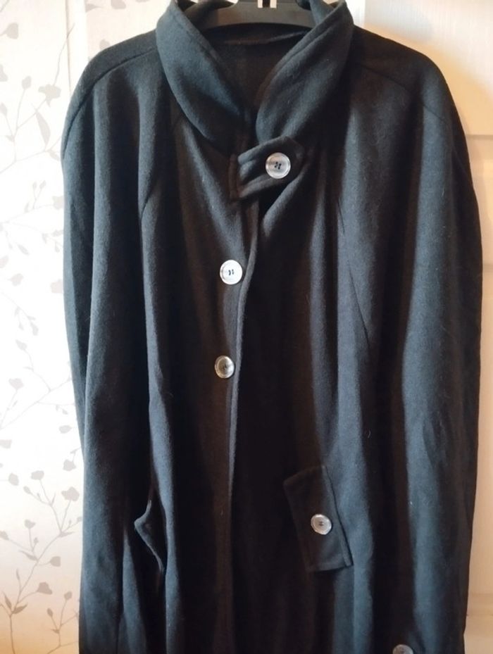 Neuve! Cape poncho noir polaire fermeture boutons - photo numéro 2
