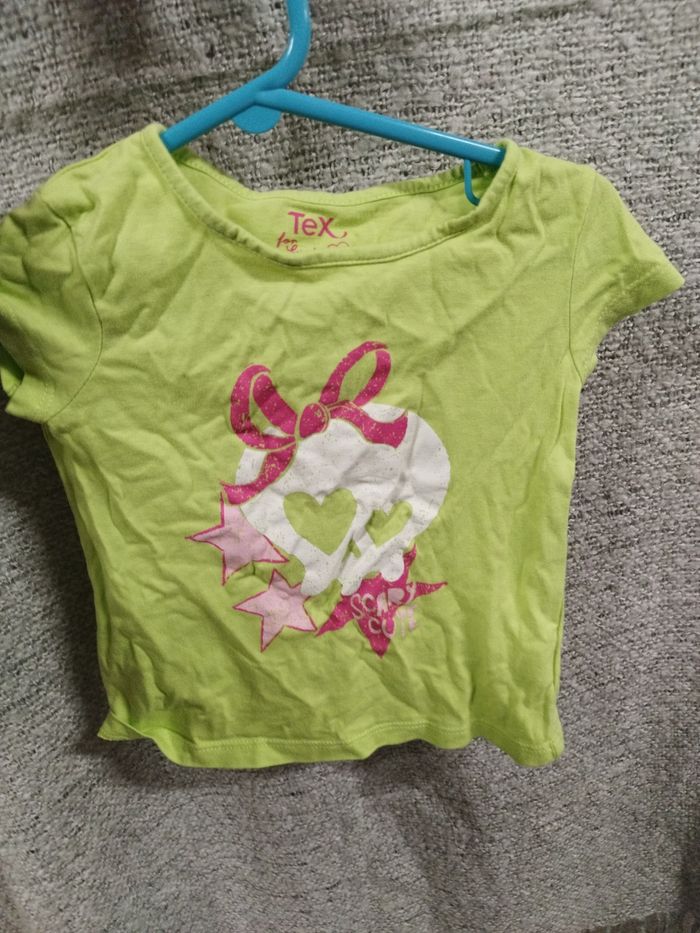 Lot t shirt fille deux ans - photo numéro 2