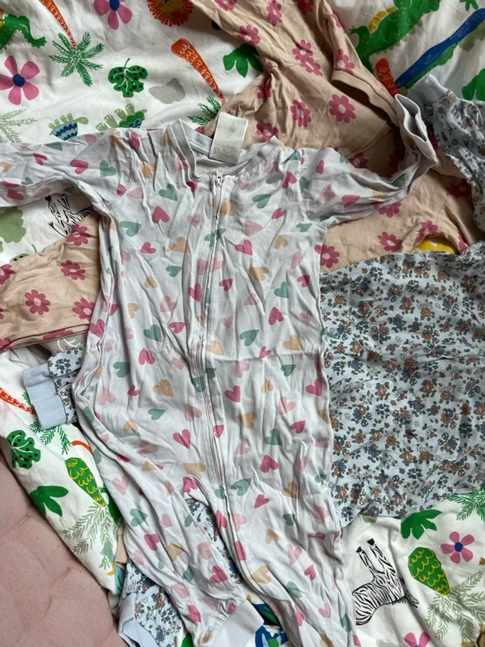 Lot de 4 pyjamas - photo numéro 3