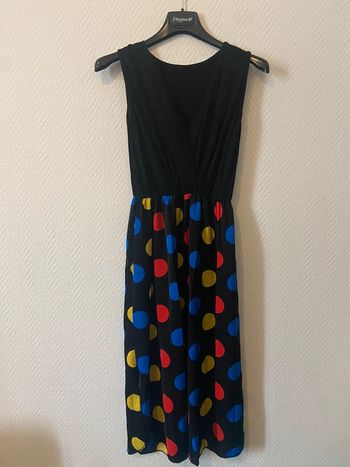 Robe à pois colorés