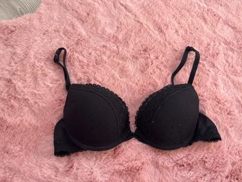 Soutien-gorge noir dentelle rembourré 85B