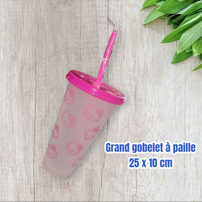 Grand gobelet à paille hello Kitty