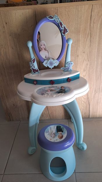 Coiffeuse reines des neiges