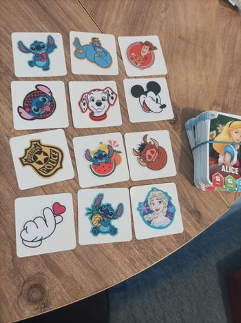 Lot de 12 fixeez avec 50 carte