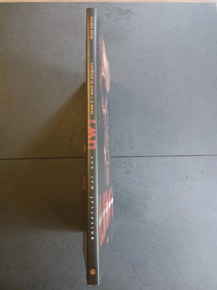 Bd universal war one 5,EO, tirage limité de luxe - photo numéro 2