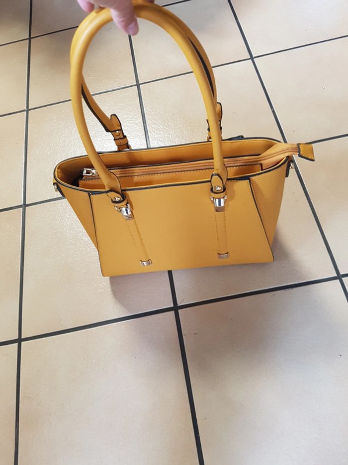 Sac à main moutarde - photo numéro 2