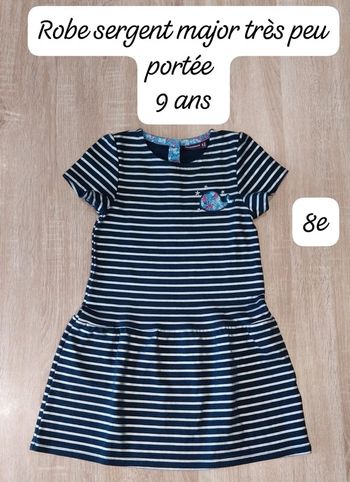 Robe sergent major 8/9 ans
