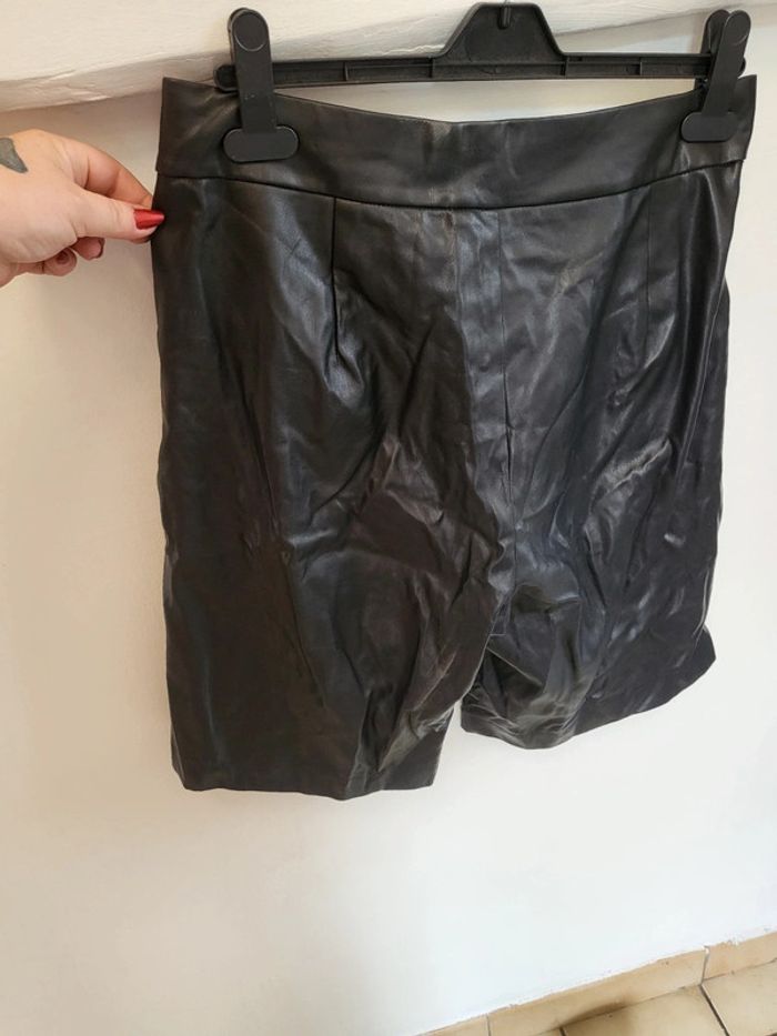 Short taille haute simili cuir femme - photo numéro 2
