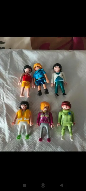 Lot 6 - Femmes Playmobil