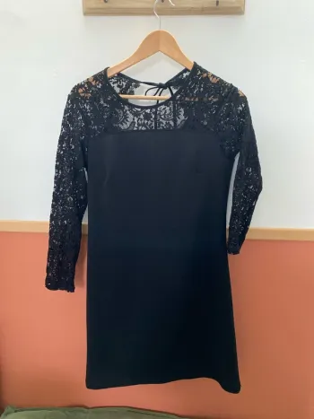 Robe noire dentelle